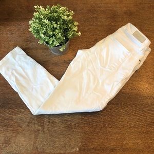 Levi’s San Francisco Bold Curve White Skinny Jeans